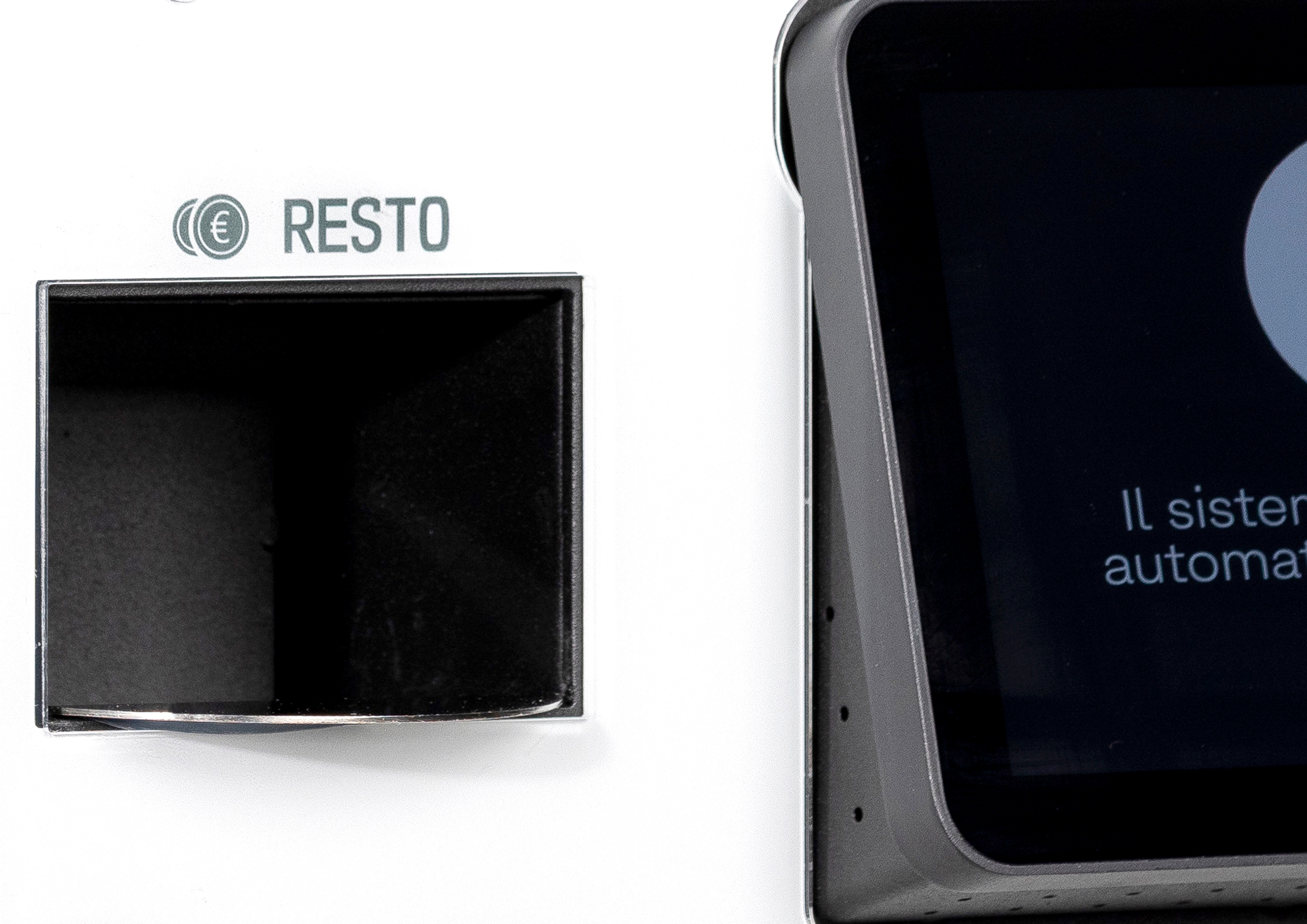 MisterUp M6 - Vista completa fronte e posteriore